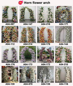 Arche florale en forme de cœur LEDA Nature, roses rouges et hortensias, arche de fleurs pour mariage en extérieur, toile de fond pour allée de mariage - Product Image 5