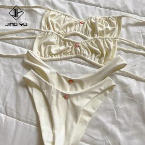 Fabricants de bikinis personnalisés, maillots de bain personnalisés pour femmes, vente en gros de maillots de bain, tissu imprimé, maillots de bain pour femmes 2024 - Product Image 2