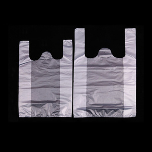 Sacs en T-shirt transparents jetables de taille personnalisable en matériaux recyclés pour supermarchés et expositions HDPE/LDPE - Product Image 2