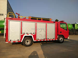 Camion de pompiers professionnel de secours robuste avec outils hydrauliques et éclairage d'urgence pour les interventions en cas de catastrophe - Product Image 3