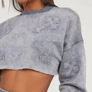 Fashionable And Sexy Cross Patch Long Sleeve Women's Cropped Top Set