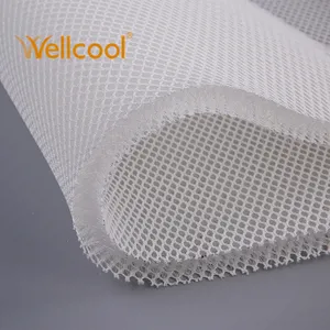 15Mm Zeshoek Ademende 100% Polyester Sandwich Spacer 3d Mesh Stoffen Voor Daktenten Anti Condensatie Mat