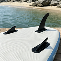 Aileron central universel en PVC à enfiler pour planche à pagaie gonflable, aileron de SUP flexible pour sports nautiques, fabricant OEM professionnel