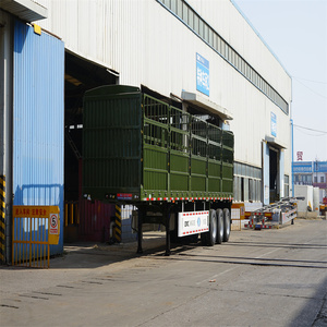 Semi-<span class=keywords><strong>remorque</strong></span> d'occasion à suspension pneumatique en acier à 3 essieux <span class=keywords><strong>pour</strong></span> le transport de bovins et de chevaux. - Product Image 4