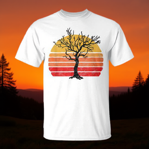 T-shirt graphique rétro soleil et arbre sans feuilles, style minimaliste - Product Image 3