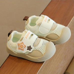 Primavera ed estate ragazzi e ragazze in rete cava scarpe con suola morbida per bambini 0-3 anni - Product Image 1