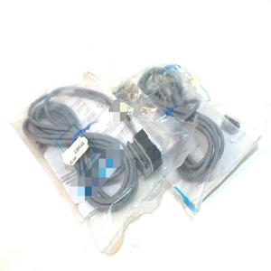 PLC <span class=keywords><strong>2</strong></span> SME-1-LED-24-B YAKINLIK SENSÖRLERİ 151669 SME1LED24B - Product Image 1