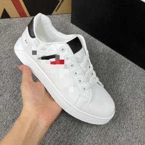Chaussures <span class=keywords><strong>bateau</strong></span> décontractées plates de luxe vertes italiennes pour hommes baskets de style classique pour le travail personnalisables en gros - Product Image 4