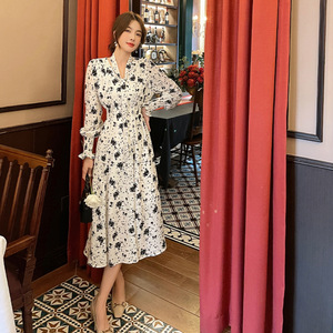 Primavera nuovi abiti lunghi alla moda per le donne autunno <span class=keywords><strong>manica</strong></span> <span class=keywords><strong>lunga</strong></span> <span class=keywords><strong>abito</strong></span> floreale - Product Image 3