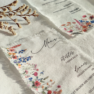 Menu de bar imprimé en lin et coton biologique OEKO-Tex avec bords frangés pour hôtels, mariages, thème lin français, panneaux de mariage - Vente en gros - Product Image 1