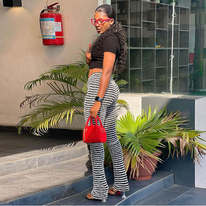 All'ingrosso primavera donna abbigliamento moda Leggings stretti <span class=keywords><strong>a</strong></span> <span class=keywords><strong>righe</strong></span> pelose <span class=keywords><strong>pantaloni</strong></span> da festa Leggings in bianco <span class=keywords><strong>e</strong></span> nero pelosi <span class=keywords><strong>pantaloni</strong></span> impilati - Product Image 3