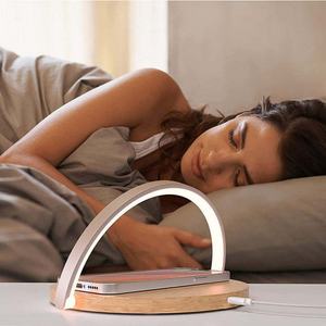 Lámpara de Noche Inteligente Multifuncional con Carga Inalámbrica para Teléfono Móvil, Soporte para Teléfono Celular, Carga Rápida USB, Transferencia de Datos - Product Image 4