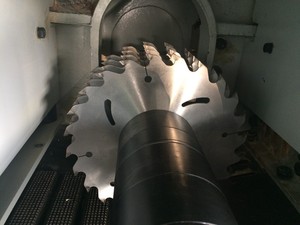 Máy cưa đa lưỡi Reignmac dùng cho xưởng cưa, cắt nhiều tấm gỗ với bộ phận động cơ chính - Product Image 2