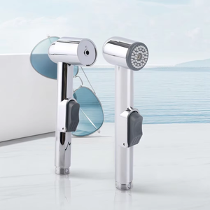 Rociador de bidé portátil de mano con botón ergonómico, soporte de pared incluido, pistola pulverizadora para limpieza de inodoros y shattaf de baño - Product Image 4