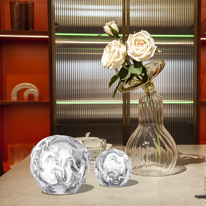 Round a Pair Crystal Glass Rose Flower Figurines Craft Wedding <strong>China</strong> Handicraft <strong>Import</strong> <strong>Items</strong> <strong>Decor</strong> <strong>for</strong> <strong>Home</strong> - Product Image 2