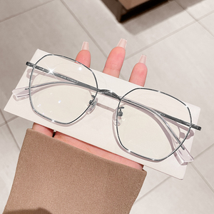 Kính lọc ánh sáng màu xanh đa giác titan siêu nhẹ Khung kính mắt thời trang cận thị theo toa Máy tính chơi game quang học - Product Image 2