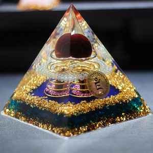 เครื่องประดับคริสตัลรูปทรงปิรามิด หินตาเสือสีแดง แก้วสีน้ำเงิน เรซิ่นอีพ็อกซี่ งานแฮนด์เมด ของตกแต่งบ้าน ตกแต่งตู้วางของบริเวณทางเข้า - Product Image 3