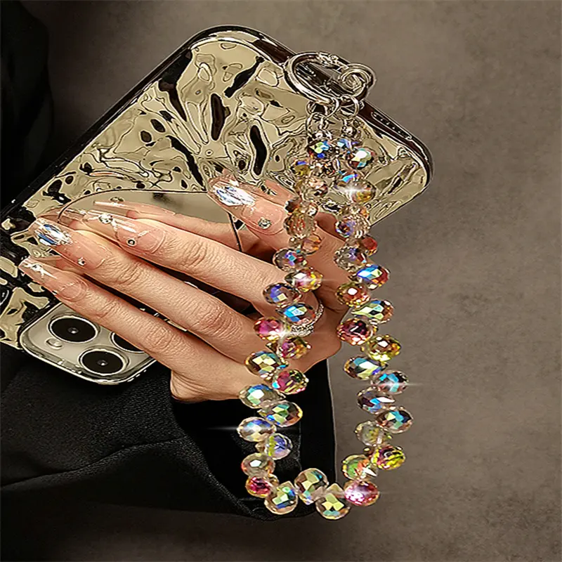 Hot Selling Luxury Trendy Short Wrist Strap Phone Case Pendant Customized Sparkling Crystal Beads Keychain