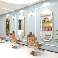 Miroir LED intelligent au design moderne avec interrupteur tactile, miroir mural en verre pour usage commercial dans les salons et les salles de beauté