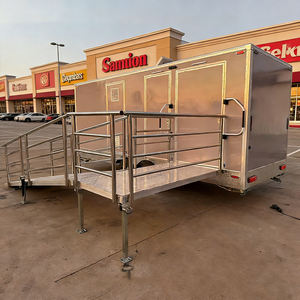 Toilettes portables sur remorque avec accès pour personnes handicapées, écologiques et durables, installation facile pour les grands événements publics en plein air - Product Image 2