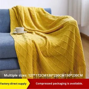 Plaid en tricot doux avec pompons, léger, pour canapé, bureau, lit, couverture de sieste estivale pour climatisation - Product Image 3