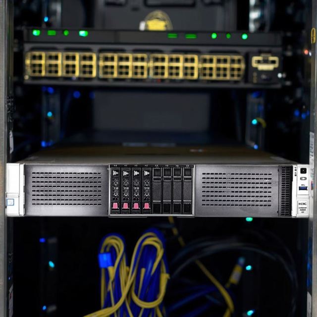 Huasan (H3C) R4900G3 G5 G6 G7  Rack Server 2 Silver 4215r CPU-8 Core 3.2GHz/64 Gh3c Uniserver R4900 G5 in Stock