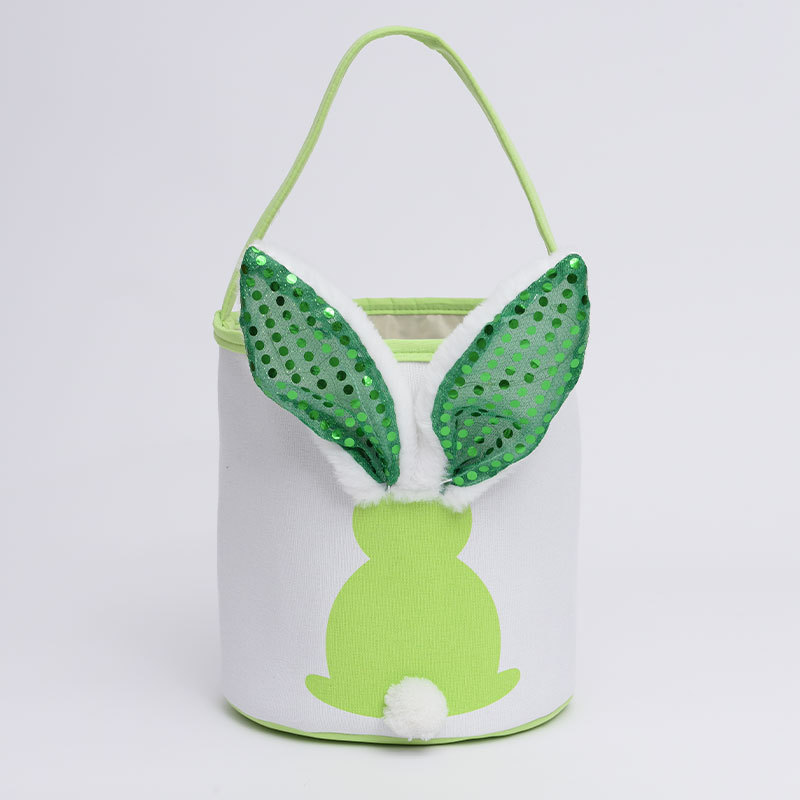 Oreilles de lapin vertes et brillantes