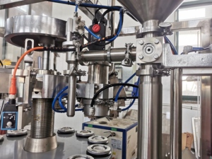 เครื่องอัดเครื่องสําอางแบบหมุนอัตโนมัติครีมพลาสติกหลอดอ่อนและเครื่องซีลราคาขาย - Product Image 3