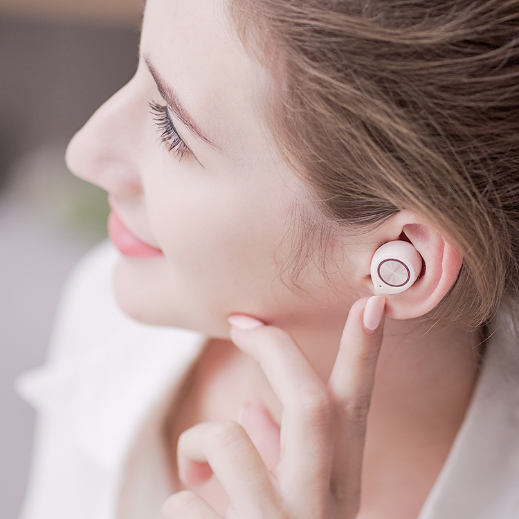 TW60 Mini Casque Bluetooth 5.0 Vrai Stéréo Sans Fil De Mouvement Avec Boîte De Recharge Micro Affichage De Puissance