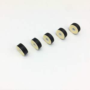 %100 Polyester Siyah 75D/2 Önceden Sarılmış Masuralar Yüksek Dayanıklılık 144 Adet Kutuda Boyalı Dayanıklı Giyim Dikiş Nakış Masuraları - Product Image 3