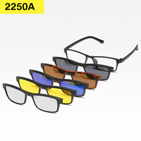 30 sortes d'articles de type modèle TR90 cadre 6 en 1 aimant Clip sur lunettes de soleil polarisées avec 5 lentilles