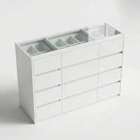 Coiffeuse blanche luxueuse avec peinture pulvérisée, design unique, incluant une chaise escamotable et des tiroirs de rangement