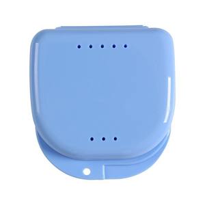 علبة تخزين أسنان اصطناعية بلاستيكية للاستخدام مرة واحدة، علبة أسنان مع فتحة - Product Image 1