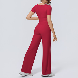 Ensemble de yoga pour femme ODM/OEM, nouveau coloris assorti, respirant, léger, avec logo frontal, deux shorts amples - Product Image 4