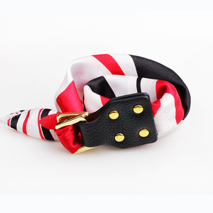 Bracelet à perles tendance, rayé rouge, blanc et noir, avec boucle dorée, pour femme, accessoire de bijouterie - Product Image 1