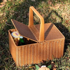 Natural Handwoven Large Empty Plastic Rattan Picnic Basket With Llid Oem Wholesale Bulk Picnic Baskets