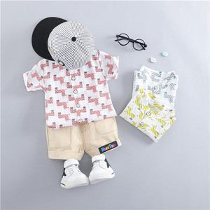 Importations de vêtements américains : Ensemble de sport pour garçons, pantalon push-up et t-shirt en bambou avec appliqué pour enfants - Product Image 4