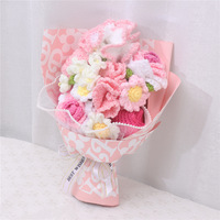 Cadeau de Noël et de la Saint-Valentin, bouquet de fleurs au crochet en lys et en œillets, fleurs tricotées en laine