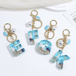 พวงกุญแจตัวอักษรเรซิ่นภาษาอังกฤษ 26 ตัว รุ่น Ocean Series Shell Letters เครื่องประดับยอดนิยม - Product Image 3