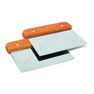 ที่ตัดแป้งพิซซ่า/ขนมปัง รุ่น DD2580 ขายส่ง ใบมีดโลหะ ด้ามจับไม้ ที่ขูดแป้งสแตนเลส - Product Image 1