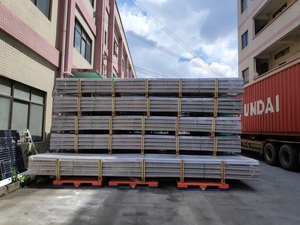 Liste UL Usine chinoise Tuyau de 10 pieds 20 pieds Tuyau rigide en <span class=keywords><strong>PVC</strong></span> 40 Conduit UL651 Tuyau Sch40 de 3 4 <span class=keywords><strong>6</strong></span> 8 pouces