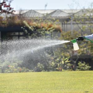 Rociador Automático para Manguera con Dilución - 5 Ajustes de Dial para una Mezcla Precisa de Fertilizantes y Pesticidas - Product Image 1