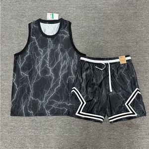 Nouveaux ensembles d'entraînement de basketball 2026 en gros : shorts et débardeur en mesh de style américain, tenue de sport décontractée à séchage rapide, haute qualité - Product Image 4