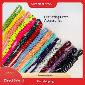 Portachiavi in Corda di Nylon Intrecciata Fatti a Mano in Vari Colori, Decorazioni per Borse da Donna, Portachiavi Macramè Boho per <span class=keywords><strong>Charm</strong></span> da Borsa - Product Image 2