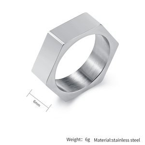 Anelli da Uomo in Acciaio Inossidabile Placcato Oro 18k Nero, Anello Geometrico con Logo Personalizzato Inciso, Disponibile all'Ingrosso - Product Image 2