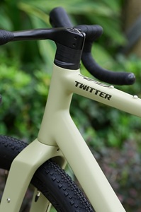 Vélo de Gravel TWITTER Al Gravel Road Bike G2max RS-12Speed avec Roues en Alliage Hydraté 700C*50C, Guidon Intégré et Freins à Disque - Product Image 4