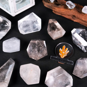 Chất Lượng Cao Đánh Bóng Tinh Thể Tự Nhiên Thủ Công Mỹ Nghệ Rõ Ràng Tinh Thể Thạch Anh Freeform Chữa Bệnh Đá Cho Trang Trí Nội Thất - Product Image 1