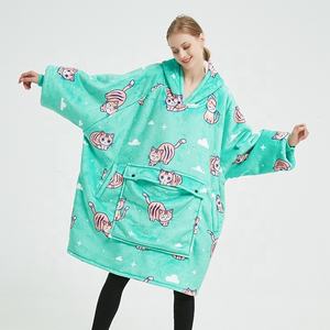 2024 nouveau personnalisé femmes hommes flanelle surdimensionné portable géant Sherpa à <span class=keywords><strong>capuche</strong></span> couverture sweat <span class=keywords><strong>adulte</strong></span> à <span class=keywords><strong>capuche</strong></span> couverture - Product Image 1