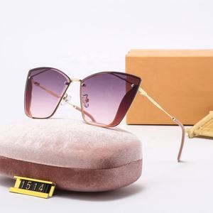 Lunettes de soleil dégradées de créateur pour femmes Lunettes de soleil d'inspiration interne de luxe de haute qualité pour femmes Monture en métal rouge en gros - Product Image 4