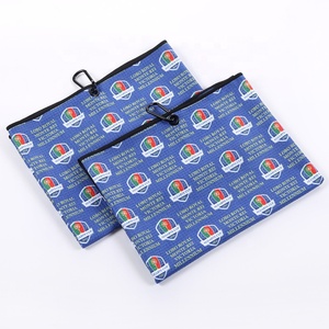 Toalla de Golf de Microfibra Tipo Waffle con Logotipo Personalizado al por Mayor, con Clip de Mosquetón - Product Image 5